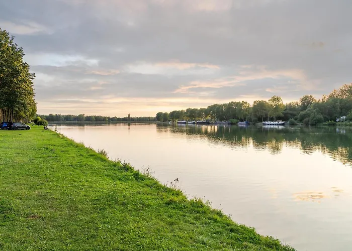 Modern Home, Hainaut Semesterbostad *